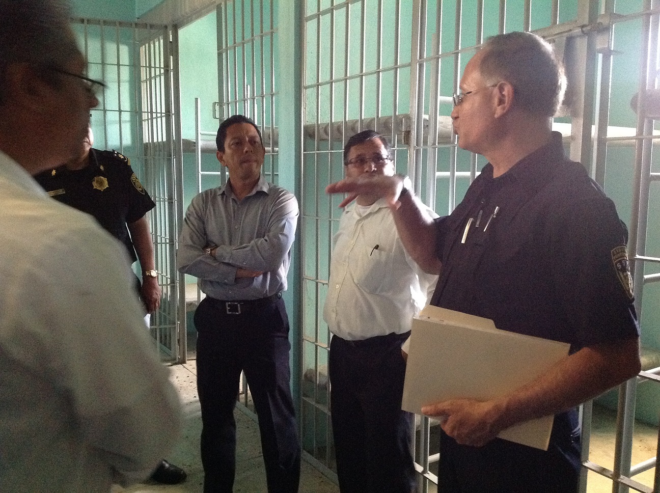 Secretario de Seguridad y Protección Ciudadana, inspecciona penales de Chiapas