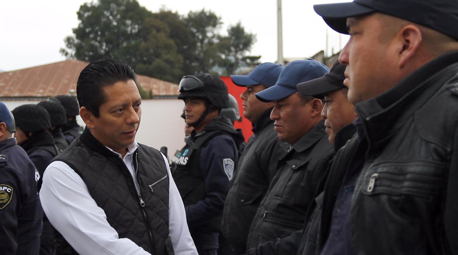 Llaven Abarca fortalece el programa de Cero Corrupción con rotación de mandos policíacos