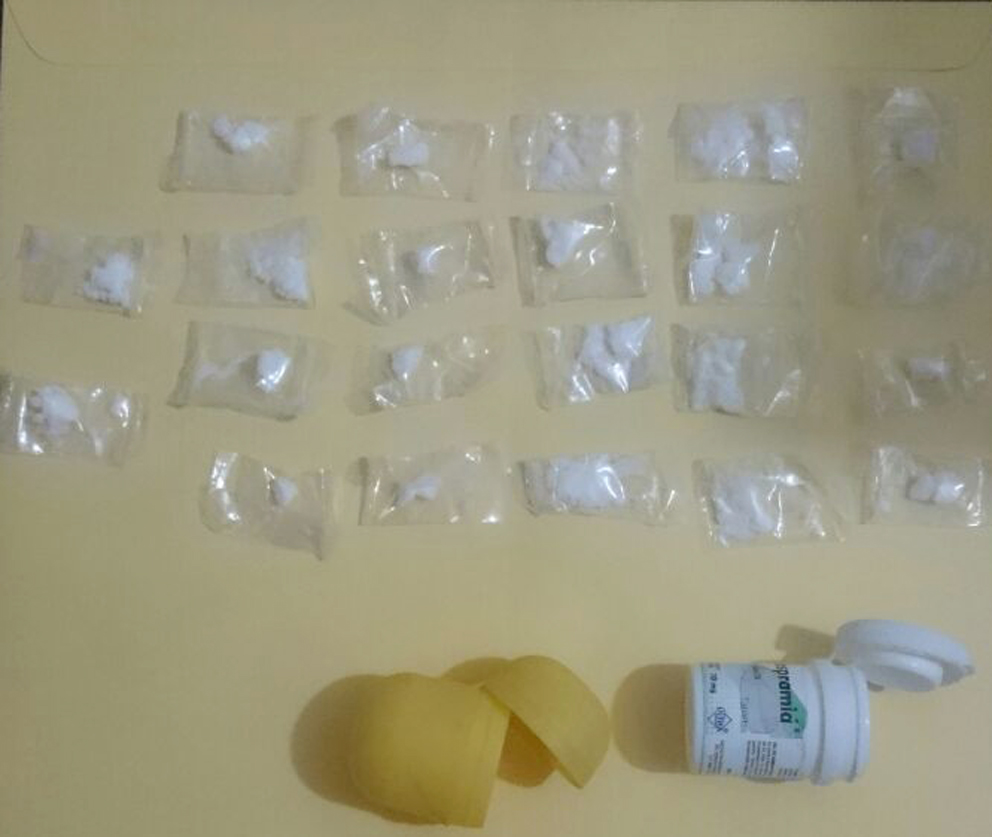 SSyPC, en coordinación operativa, asegura docenas de envoltorios con cocaína