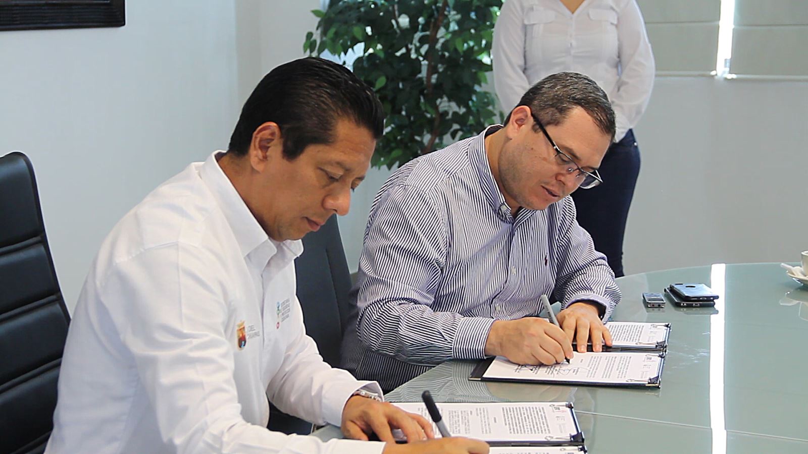 SSyPC e IEPC signan convenio de colaboración