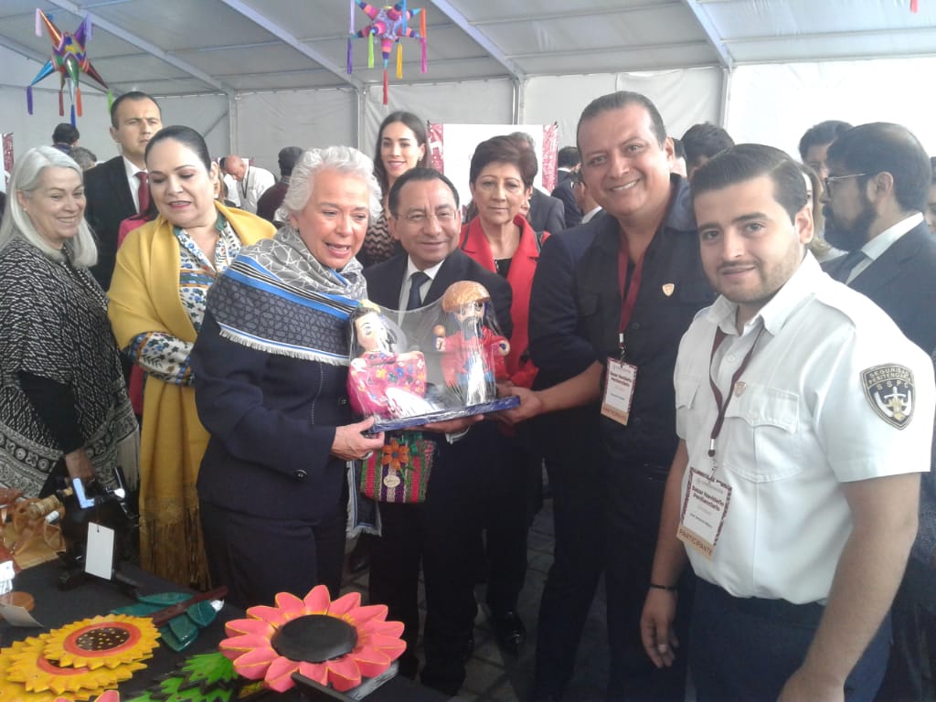 Inaugura Secretaria de Gobernación Bazar Navideño Penitenciario de la SSyPC Chiapas, en la CDMX