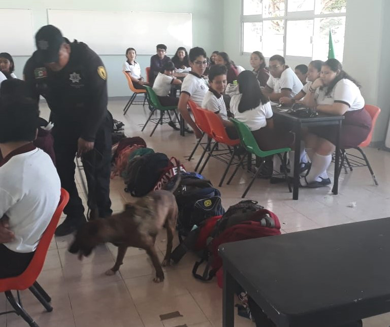 Continúa SSyPC con “Operativo Mochila” en escuelas de la capital chiapaneca